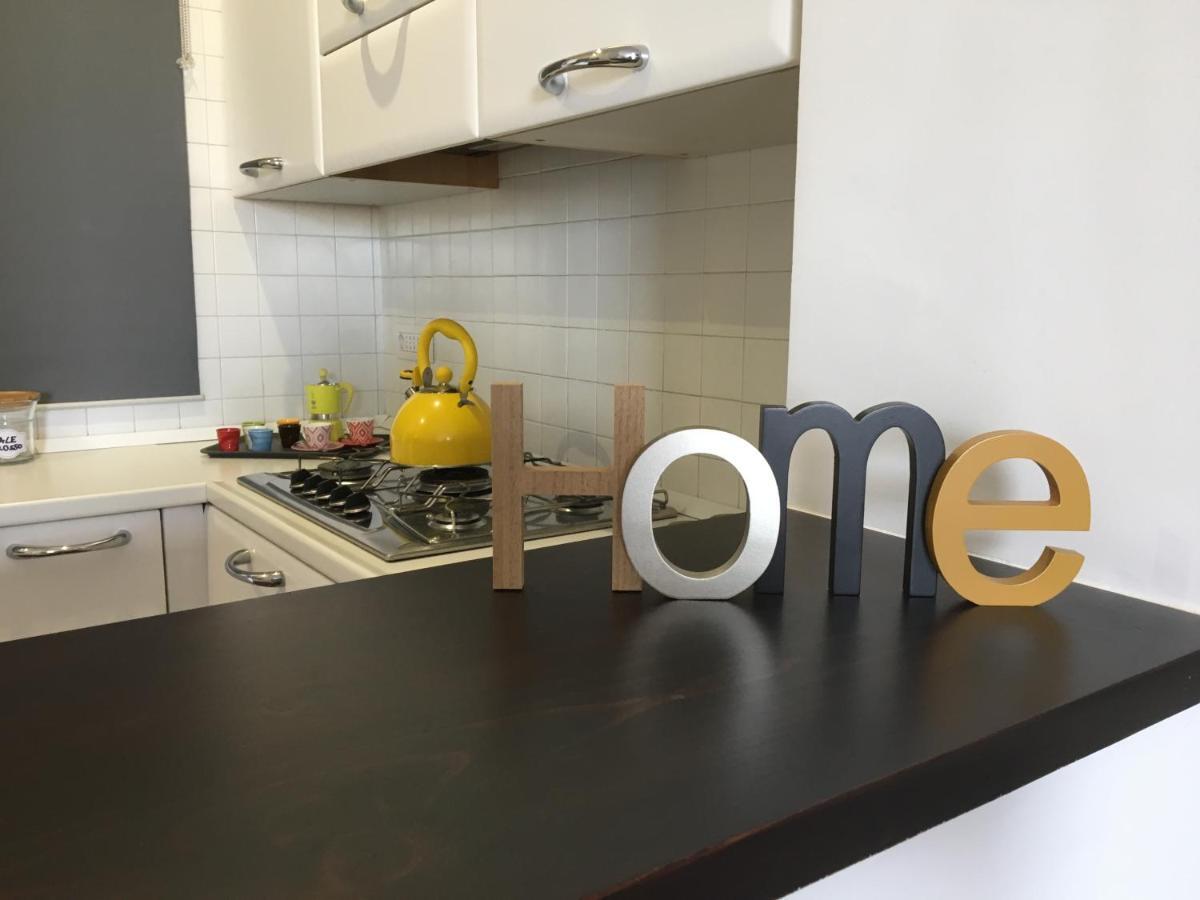 Michi'S Home - Attico In Centro 巴里 外观 照片